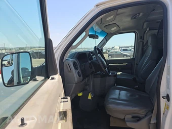 2011 Ford E-250 Commercial Cargo Van 138.0" WB - miniatura 7