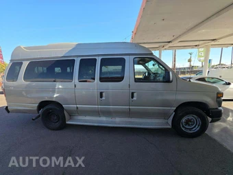 2011 Ford E-250 Commercial Cargo Van 138.0" WB – miniatura 4