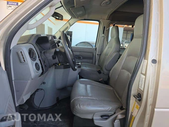 2011 Ford E-250 Commercial Cargo Van 138.0" WB – miniatura 6