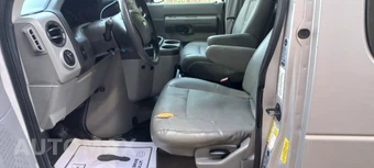 2011 Ford E-250 Commercial Cargo Van 138.0" WB - miniatura 13