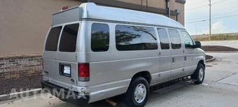 2011 Ford E-250 Commercial Cargo Van 138.0" WB - miniatura 4