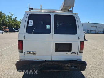 2011 Ford E-250 Commercial Cargo Van 138.0" WB – miniatura 5