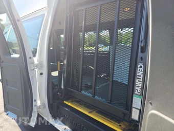 2011 Ford E-250 Commercial Cargo Van 138.0" WB - miniatura 13