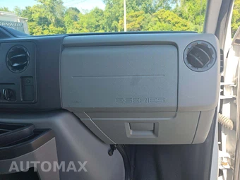 2011 Ford E-250 Commercial Cargo Van 138.0" WB - miniatura 16