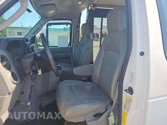 2011 Ford E-250 Commercial Cargo Van 138.0" WB - miniatura 3