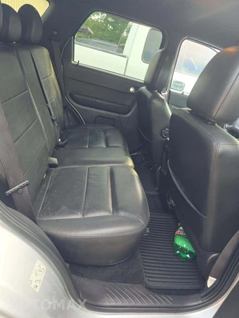 2011 Ford Escape Limited - miniatura 16