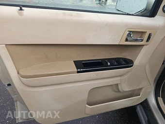 2011 Ford Escape Limited – miniatura 9