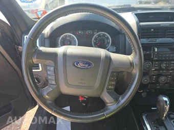 2011 Ford Escape Limited - miniatura 10
