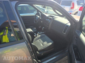 2011 Ford Escape Limited - miniatura 8