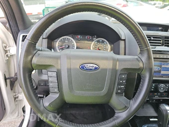 2011 Ford Escape Limited - miniatura 10