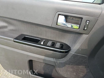 2011 Ford Escape Limited - miniatura 9