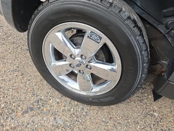 2011 Ford Escape Limited – miniatura 10