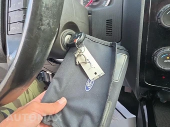 2011 Ford Escape Limited – miniatura 22