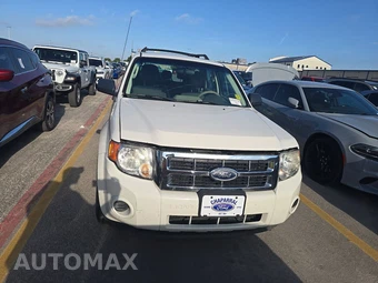 2011 Ford Escape XLS - miniatura 2