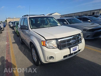 2011 Ford Escape XLS - miniatura 3
