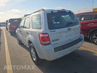 2011 Ford Escape XLS - miniatura 6