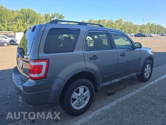 2011 Ford Escape XLT – miniatura 4