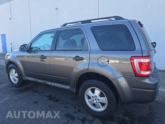 2011 Ford Escape XLT – miniatura 6