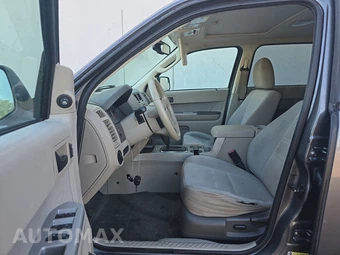 2011 Ford Escape XLT – miniatura 7