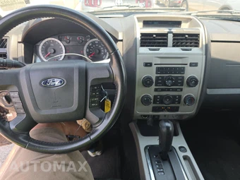 2011 Ford Escape XLT – miniatura 17