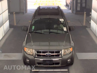 2011 Ford Escape XLT – miniatura 2
