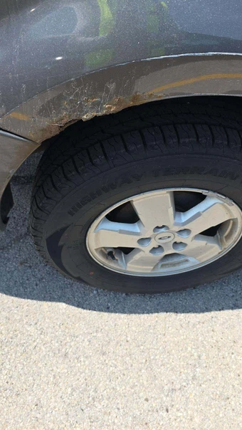 2011 Ford Escape XLT – miniatura 48
