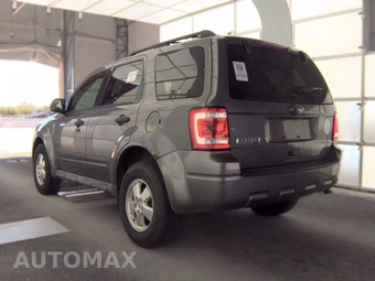 2011 Ford Escape XLT – miniatura 8