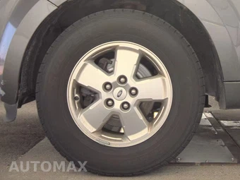 2011 Ford Escape XLT – miniatura 9
