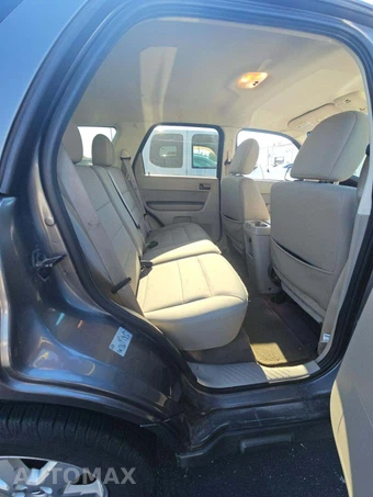 2011 Ford Escape XLT – miniatura 16