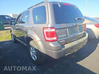 2011 Ford Escape XLT – miniatura 2