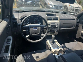 2011 Ford Escape XLT – miniatura 14