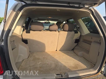 2011 Ford Escape XLT – miniatura 16