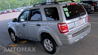 2011 Ford Escape XLT – miniatura 6