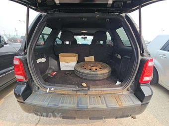2011 Ford Escape XLT – miniatura 14