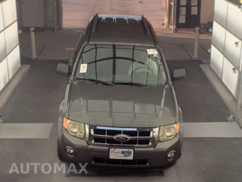 2011 Ford Escape XLT - miniatura 2