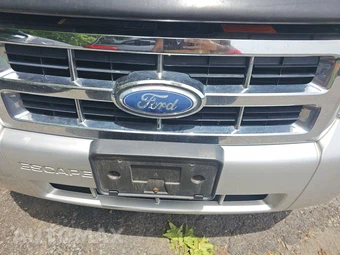 2011 Ford Escape XLT – miniatura 15
