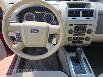 2011 Ford Escape XLT - miniatura 10