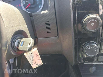 2011 Ford Escape XLT – miniatura 5