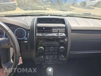 2011 Ford Escape XLT – miniatura 7