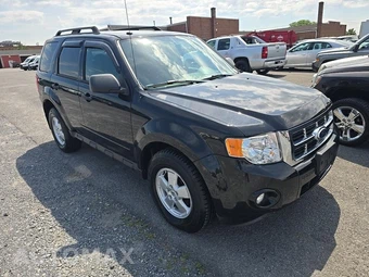 2011 Ford Escape XLT – miniatura 3