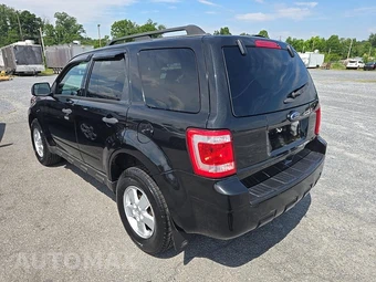 2011 Ford Escape XLT – miniatura 6