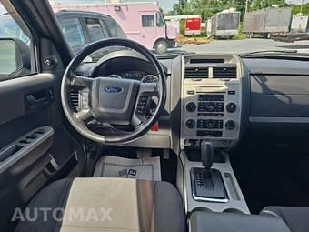 2011 Ford Escape XLT – miniatura 8