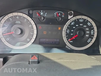 2011 Ford Escape XLT – miniatura 9
