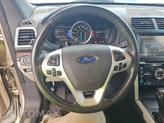2011 Ford Explorer Limited - miniatura 10