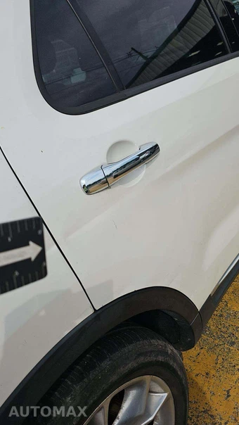 2011 Ford Explorer Limited – miniatura 33