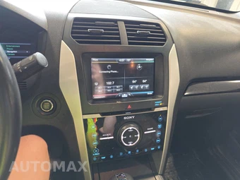 2011 Ford Explorer Limited – miniatura 11