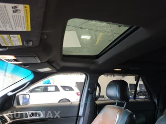 2011 Ford Explorer Limited – miniatura 17
