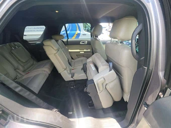 2011 Ford Explorer Limited - miniatura 17