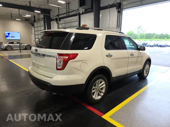 2011 Ford Explorer XLT – miniatura 4