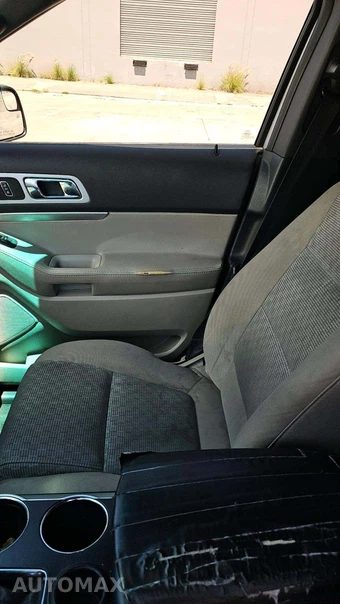 2011 Ford Explorer XLT – miniatura 30